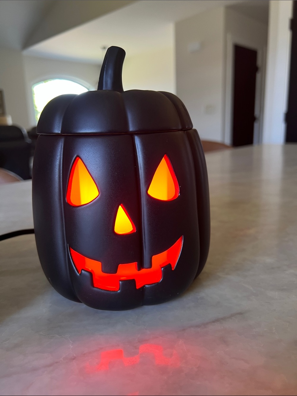 Scentsy Black Jack Pumpkin Ceramic Warmer with Orange Glow